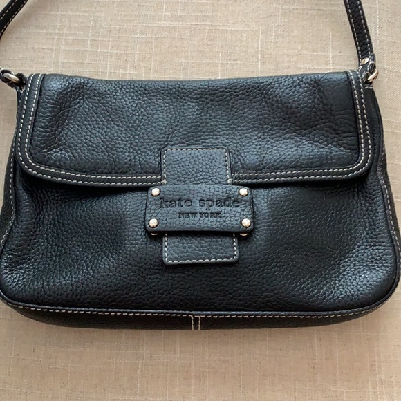 Classic pebbled leather Kate Spade Handbag - Picture 3 of 10